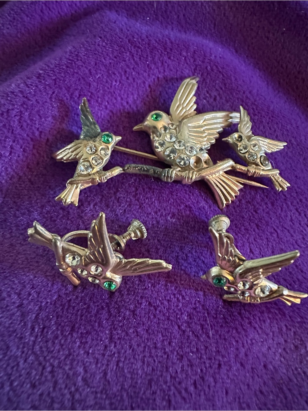 Antique 1920-1930s birds on a branch brooch with bird screw backs set
